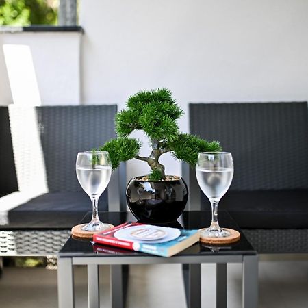 Newly Renovated Apartment Luce Ζαντάρ Εξωτερικό φωτογραφία