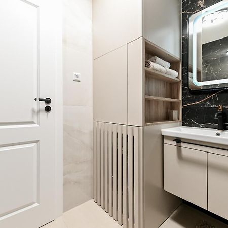 Newly Renovated Apartment Luce Ζαντάρ Εξωτερικό φωτογραφία