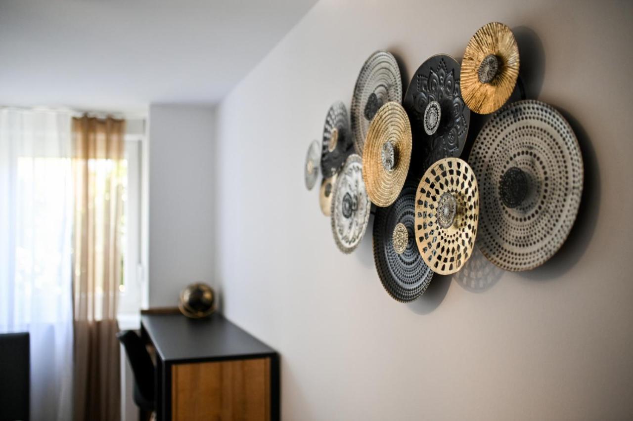 Newly Renovated Apartment Luce Ζαντάρ Εξωτερικό φωτογραφία